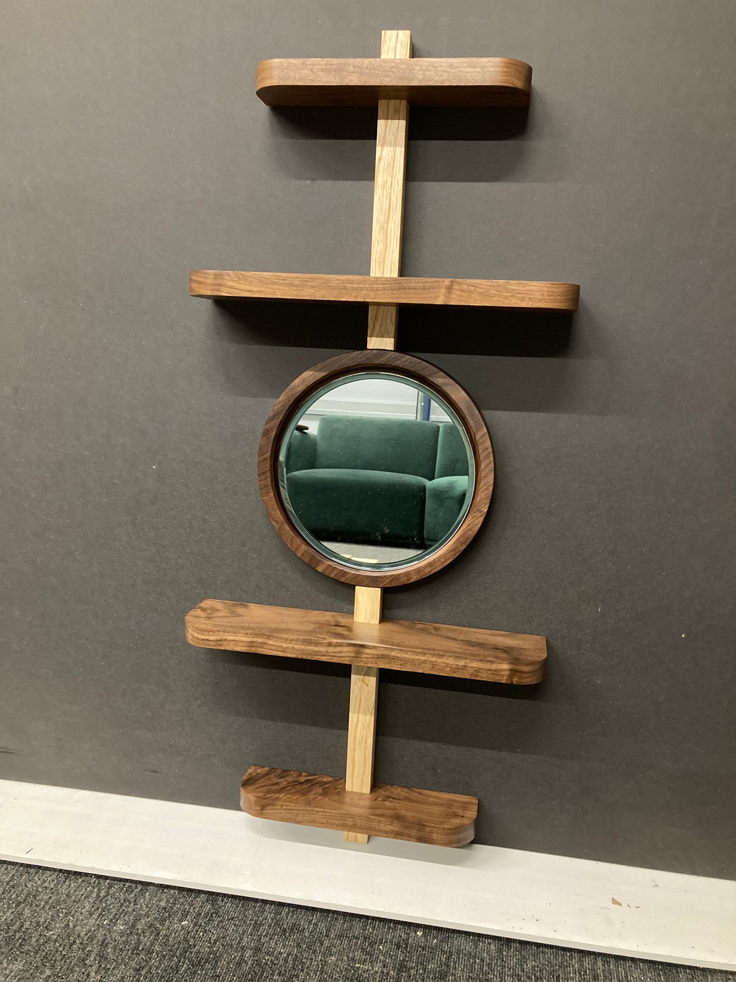 Shelving unit with mirror